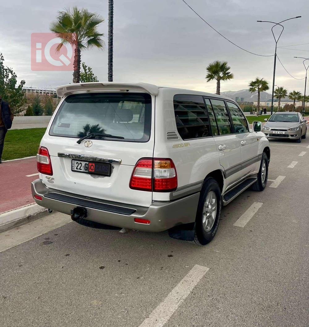 تويوتا لاندكروزر